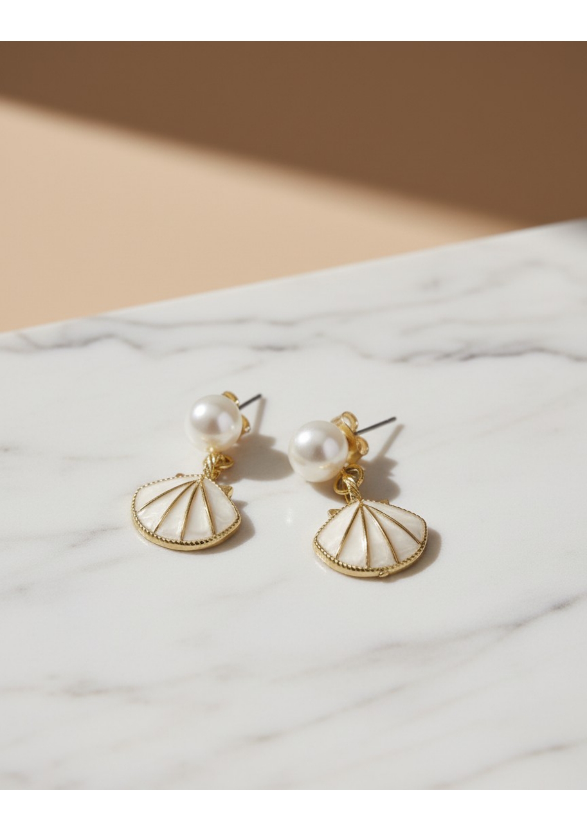 Detachable pearl and seashell drop earrings - Image 3