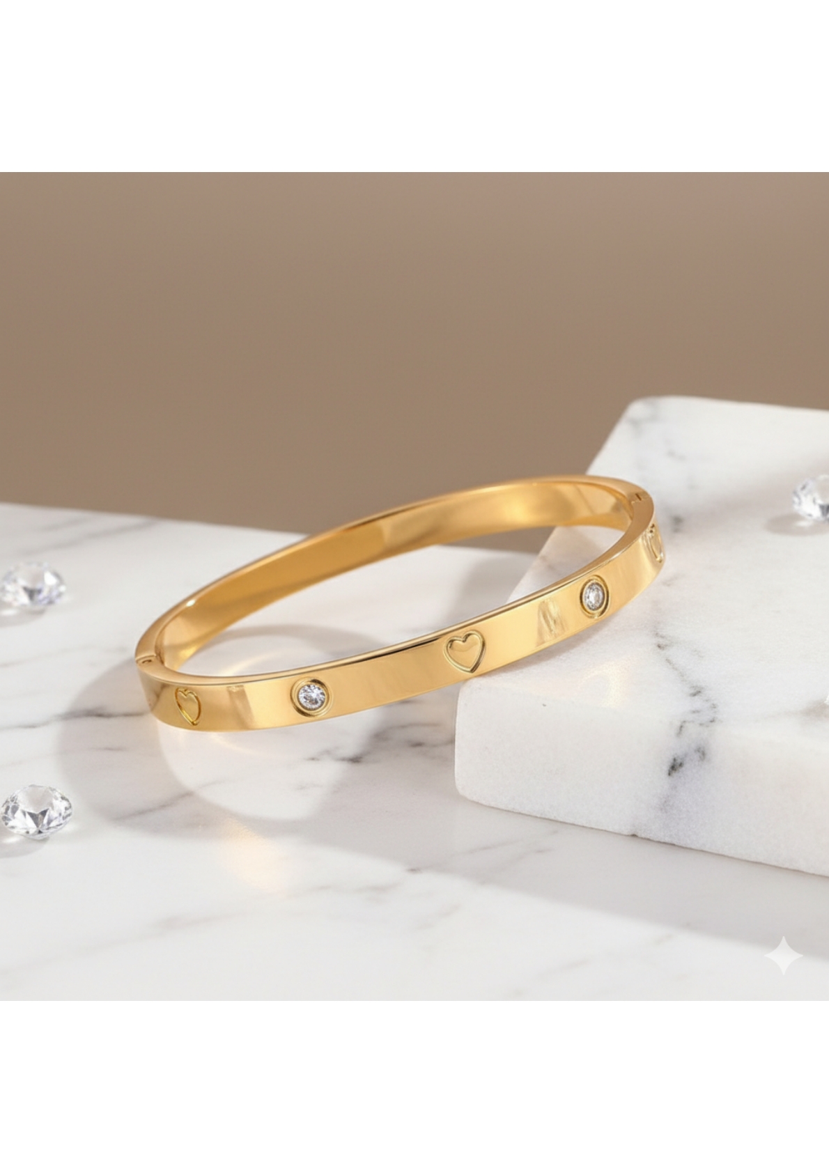 Stainless Steel Contemporary Gold Plated Love AD Anti-Tarnish Bracelet For Women - Image 3