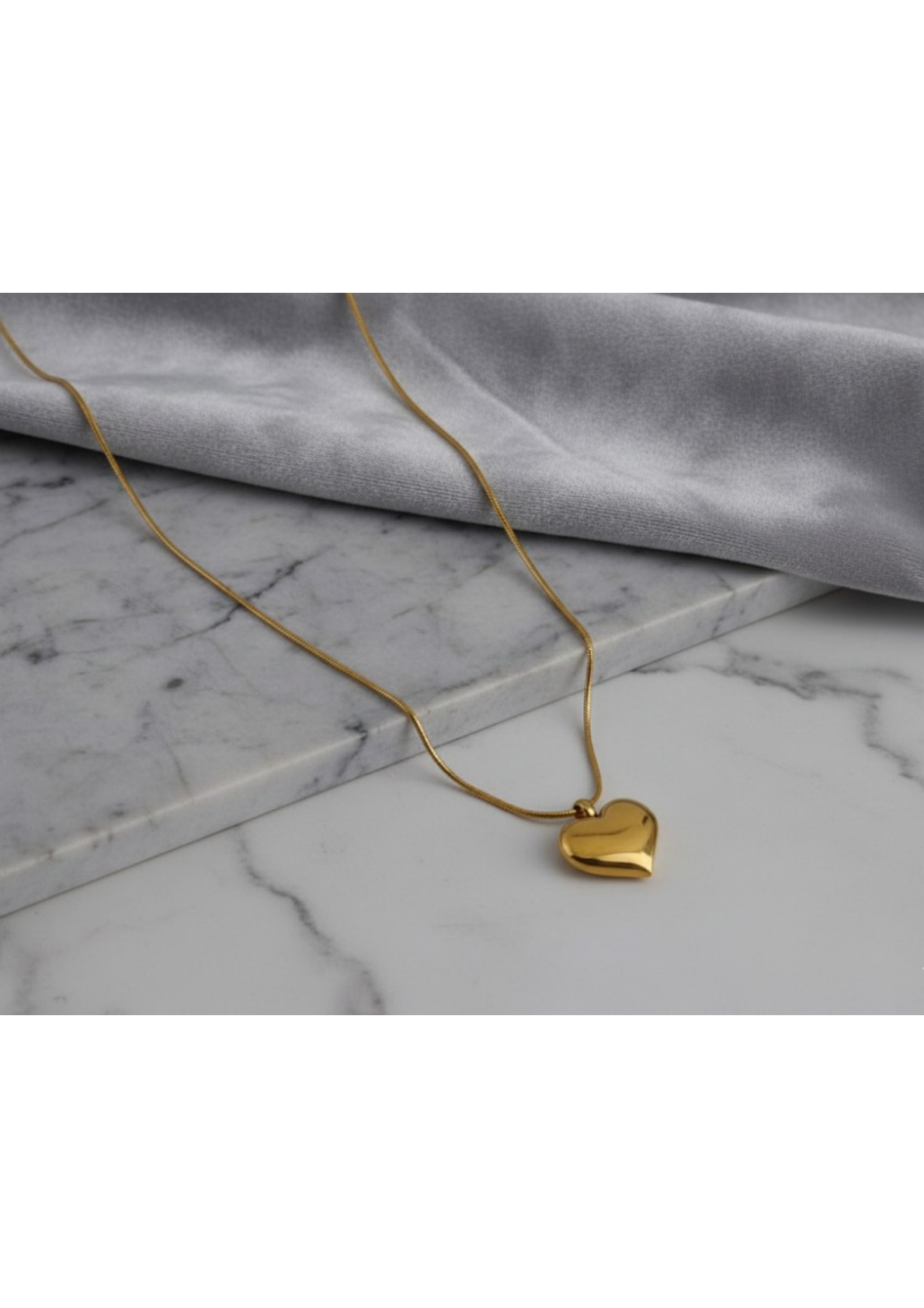 Gold-Plated Anti Tarnish Heart Themed Pendant