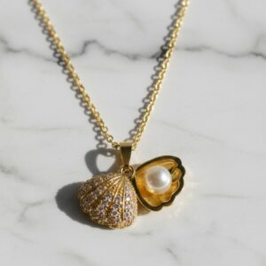 Gold-Plated Anti-Tarnish Stainless Steel Seashell Pendant Necklace.