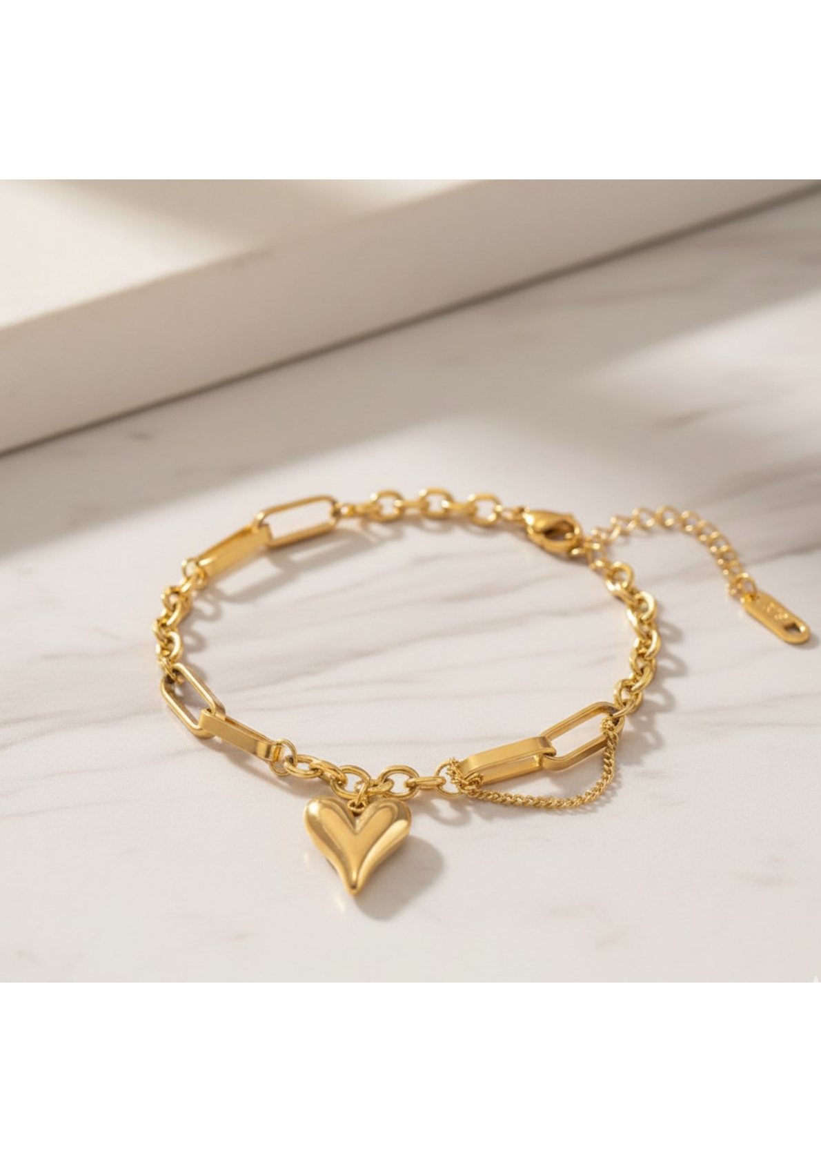 Gold-Plated Anti Tarnish Heart Themed Charm Bracelet